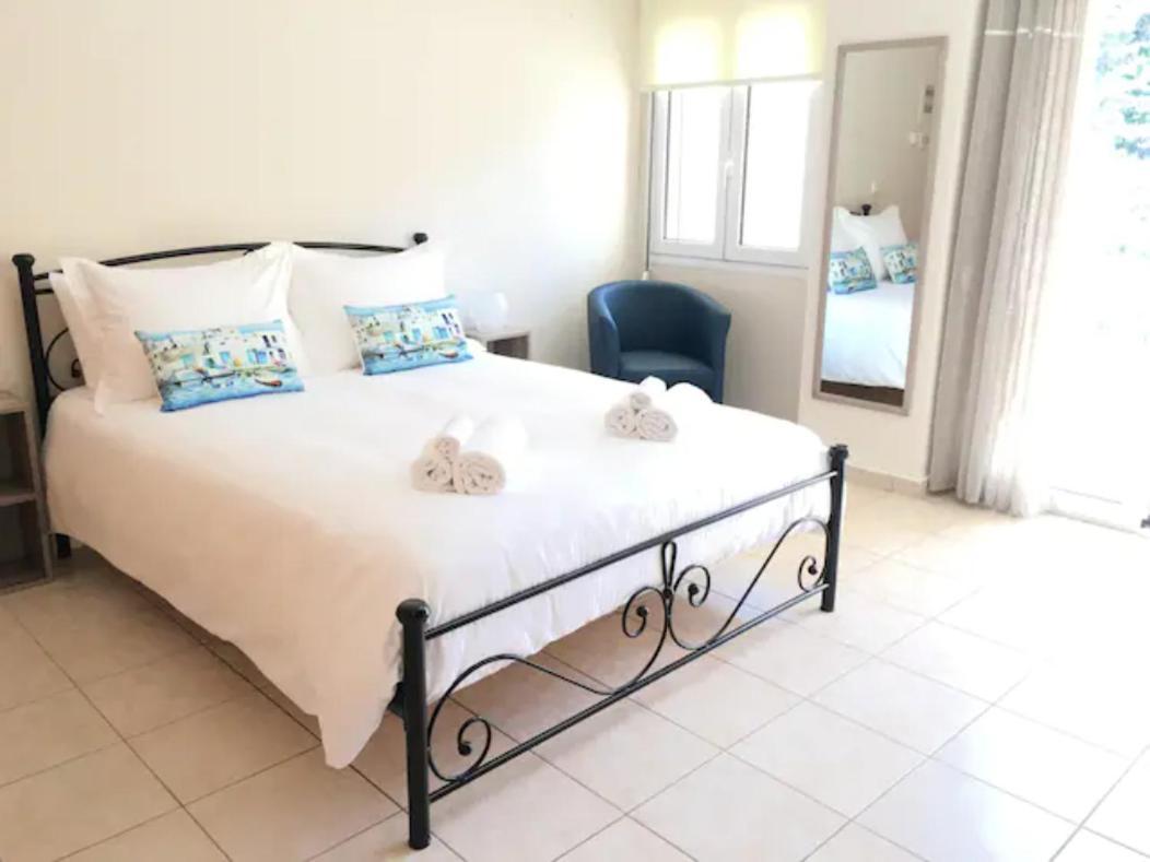 Koumpe Blue Sea View Apartment Rethymno  Exterior photo