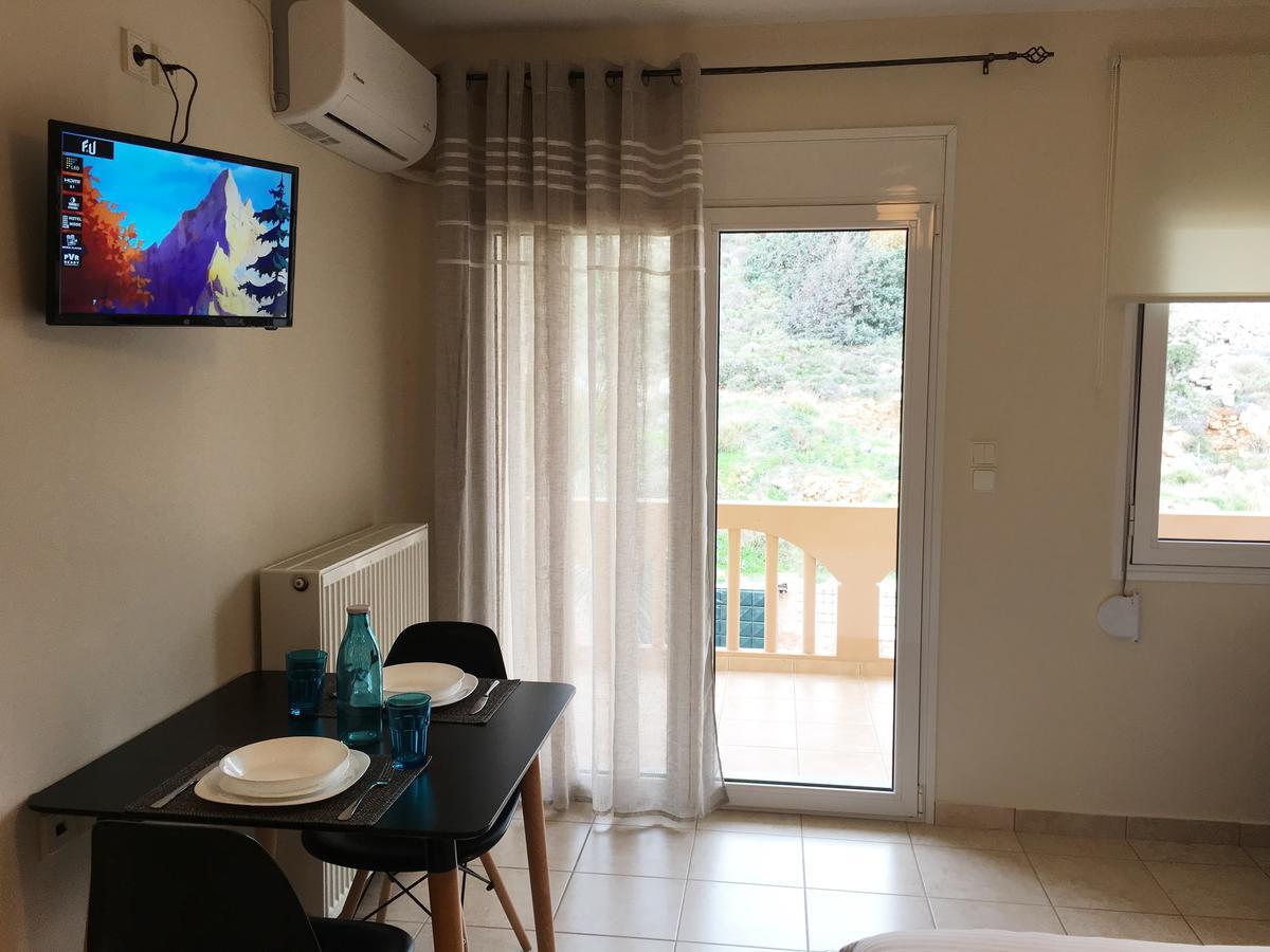 Koumpe Blue Sea View Apartment Rethymno  Exterior photo
