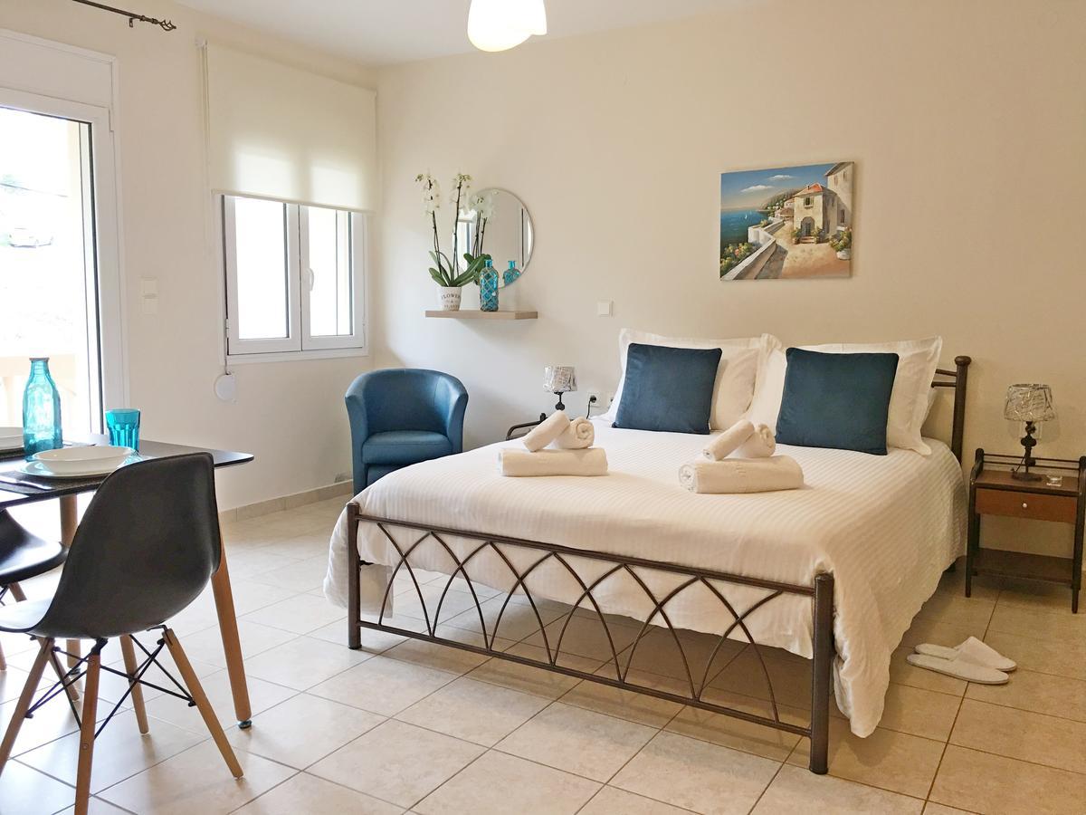 Koumpe Blue Sea View Apartment Rethymno  Exterior photo